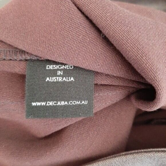 DECJUBA Stevie Wetlook Crop Pant Coated Pull-on Leging Burgundy Brown Sz 6 - Picture 12 of 13